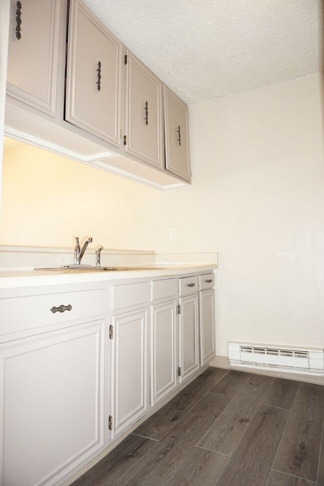 property at 4419 Val Verde Ct