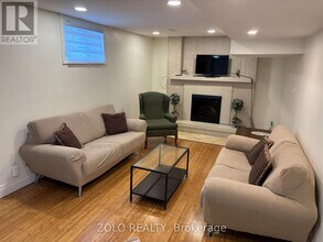 3 Lucy Dr in Richmond Hill, ON - Building Photo - Building Photo
