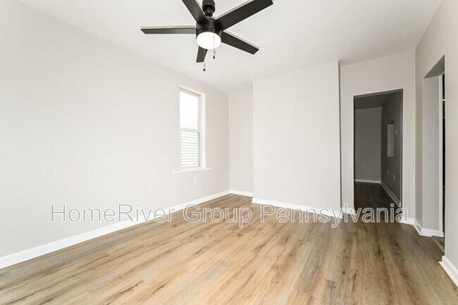 60 Frazier Ave in Mckees Rocks, PA - Foto de edificio - Building Photo