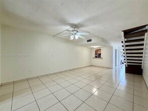 4451 W 10th Ln in Hialeah, FL - Building Photo - Building Photo