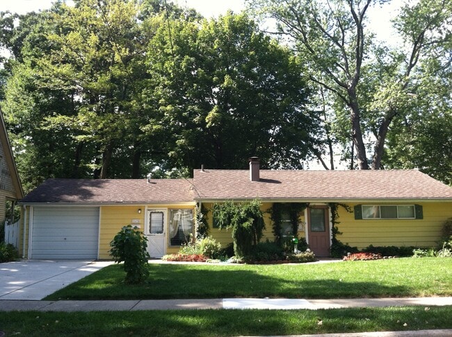 property at 2435 Ardmore Ave