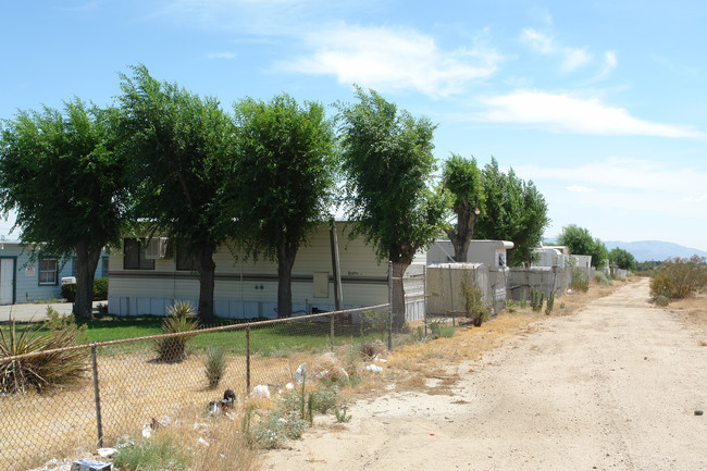 Totem Pole Mobile Home Park in Victorville, CA - Building Photo - Building Photo