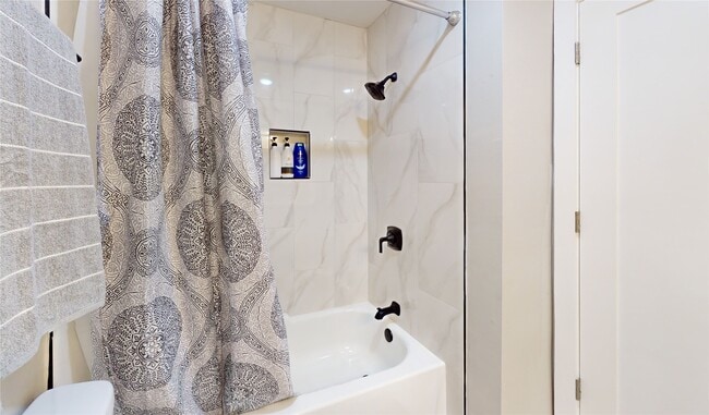 5455 Birdwood Rd in Houston, TX - Building Photo - Building Photo