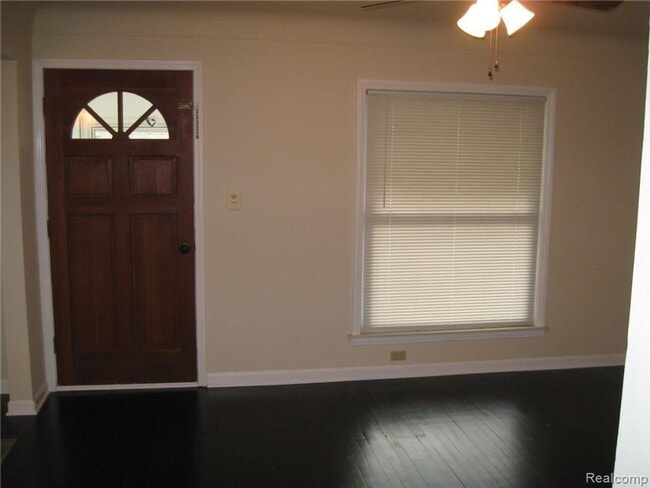 141 De Villen Ave in Royal Oak, MI - Building Photo - Building Photo