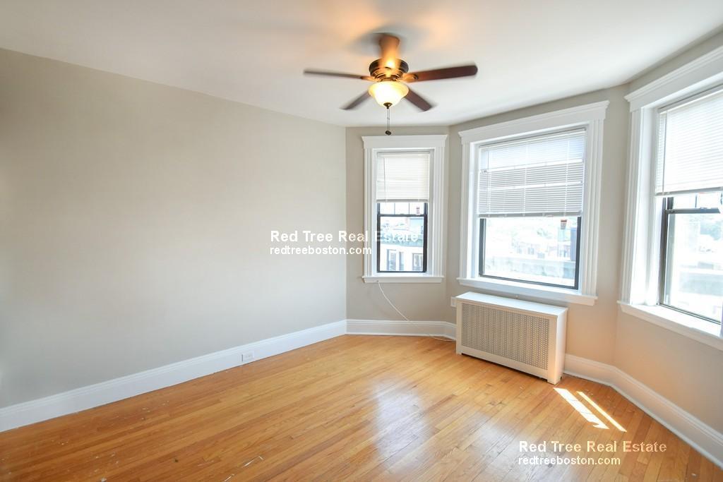 2 Sutherland Rd, Unit 51 in Boston, MA - Foto de edificio