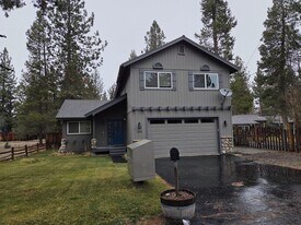 1978 Arrowhead Ave in South Lake Tahoe, CA - Building Photo