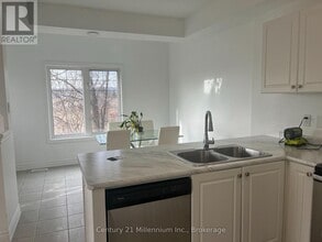 1 Hughes St in Collingwood, ON - Building Photo - Building Photo