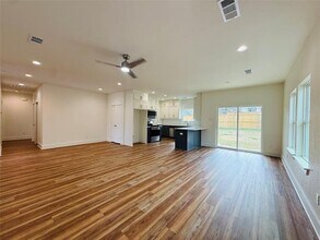 1205 Hemphill St in Greenville, TX - Building Photo - Building Photo