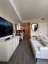 264 NW 31st St, Unit S in Miami, FL - Building Photo