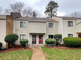 951 Hollywood St in Charlotte, NC - Building Photo