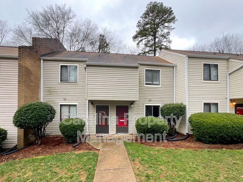 951 Hollywood St in Charlotte, NC - Building Photo