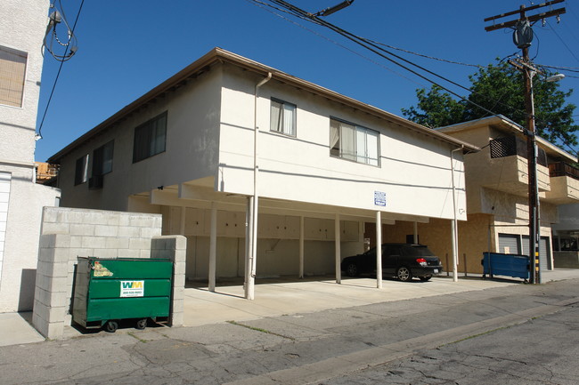 4528 Vista Del Monte Ave in Sherman Oaks, CA - Building Photo - Building Photo