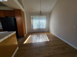 11882 Flanagan Ct in Dublin, CA - Building Photo - Building Photo