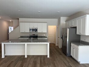 2423 Livi Ln in Buford, GA - Building Photo - Building Photo