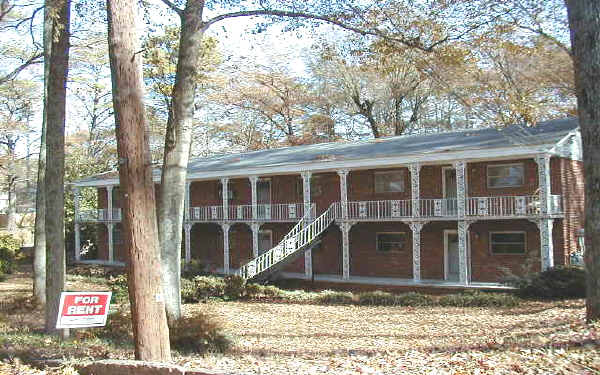 959 Pecan St in Clarkston, GA - Foto de edificio