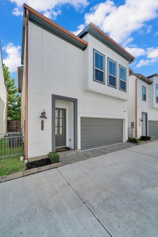 9551 Neuens Rd in Houston, TX - Building Photo - Building Photo