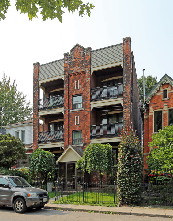 161 Duke St in Hamilton, ON - Building Photo