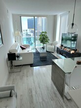 333 NE 24th St, Unit 1008 in Miami, FL - Building Photo - Building Photo