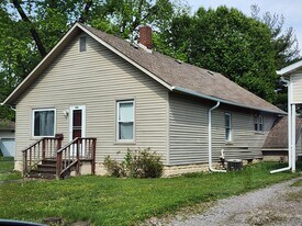520 N 21st St in Herrin, IL - Building Photo