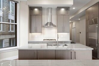 132 Boylston St in Boston, MA - Building Photo - Building Photo