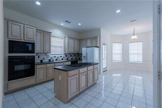 712 Sunkist Ln in Plano, TX - Building Photo - Building Photo