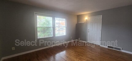 616 Lawton Pl in Fort Wayne, IN - Building Photo - Building Photo