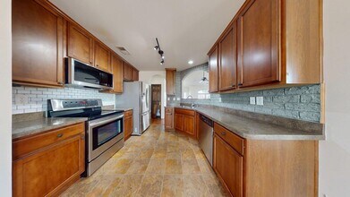 Cozy 3 bed, 2 bath home in Wyndham Gates! in Opelika, AL - Building Photo - Building Photo