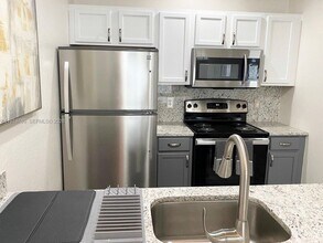 2220 San Vittorino Cir in Kissimmee, FL - Building Photo - Building Photo