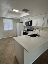 212 Cypress Ln in Oldsmar, FL - Building Photo - Building Photo