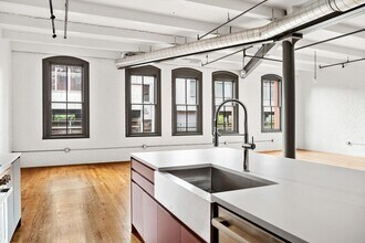144 Lincoln St in Boston, MA - Building Photo - Building Photo