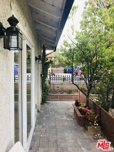 12003 Youngdale Ave in Los Angeles, CA - Building Photo - Building Photo