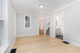 25 Summit St in Fairport, NY - Building Photo - Building Photo