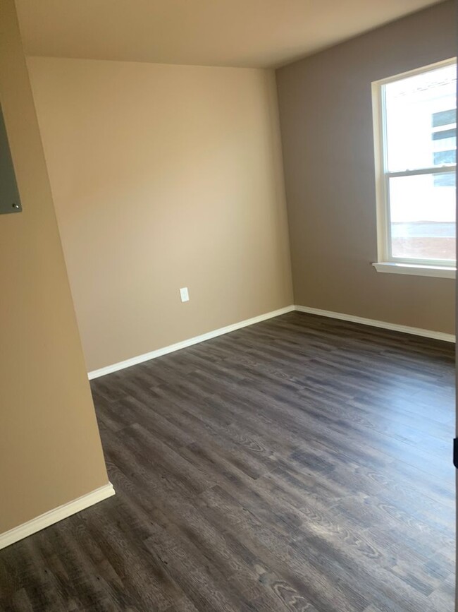 530 46th St, Unit B in Lubbock, TX - Building Photo - Building Photo