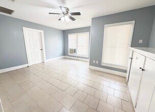 2323 Spain St in Baton Rouge, LA - Building Photo - Building Photo