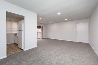 Waterford in Havertown, PA - Building Photo - Building Photo