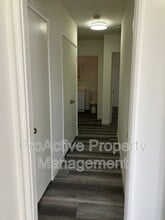 320-A S Atlantic Blvd in Alhambra, CA - Building Photo - Building Photo