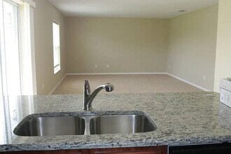 31046 Temple Stand Ave in Wesley Chapel, FL - Building Photo - Building Photo