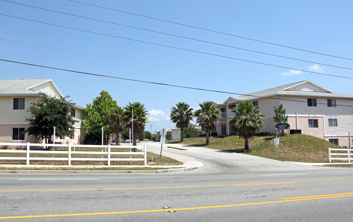 Carillon Place in Lake Wales, FL - Building Photo