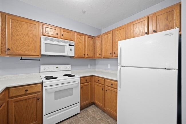 68 Temple St in Whitman, MA - Building Photo - Building Photo