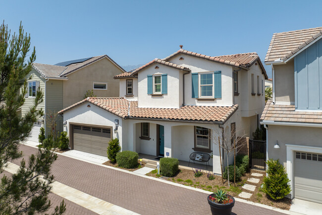 Goldenrod at Aurora Park in Fontana, CA - Building Photo - Building Photo