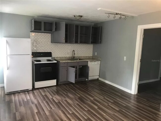 731 Florence St in Daytona Beach, FL - Building Photo - Building Photo