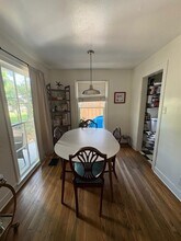 2403 Jarratt Ave in Austin, TX - Building Photo - Building Photo
