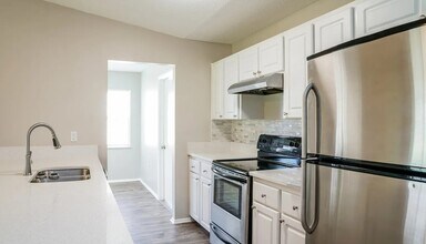 4635 Squire Hollow Dr in Lakeland, FL - Foto de edificio - Building Photo