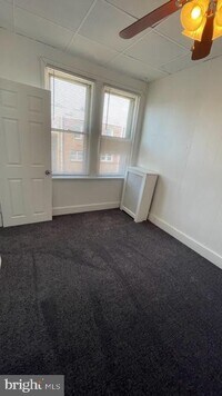 2094 Carver St photo'