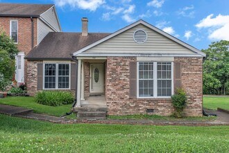 460 Huntington Ridge Dr in Nashville, TN - Building Photo - Building Photo