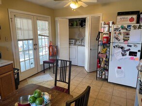 AUGUST 2026 PRE-LEASE!  Charming 3 Bed, 2  in College Station, TX - Building Photo - Building Photo