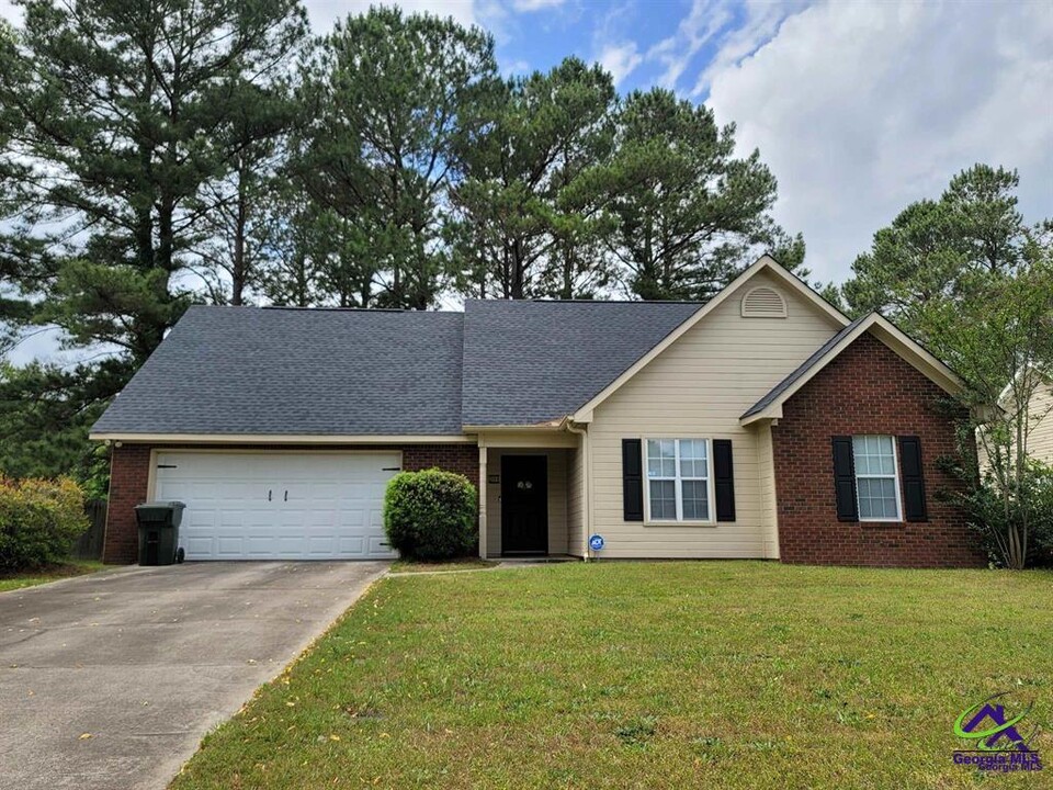 204 Park Ln in Warner Robins, GA - Building Photo