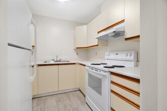 Century Village in Delta, BC - Building Photo - Building Photo