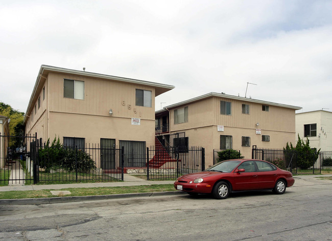 6551 Brynhurst Ave in Los Angeles, CA - Building Photo - Building Photo