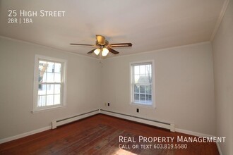 25 High St in South Berwick, ME - Building Photo - Building Photo